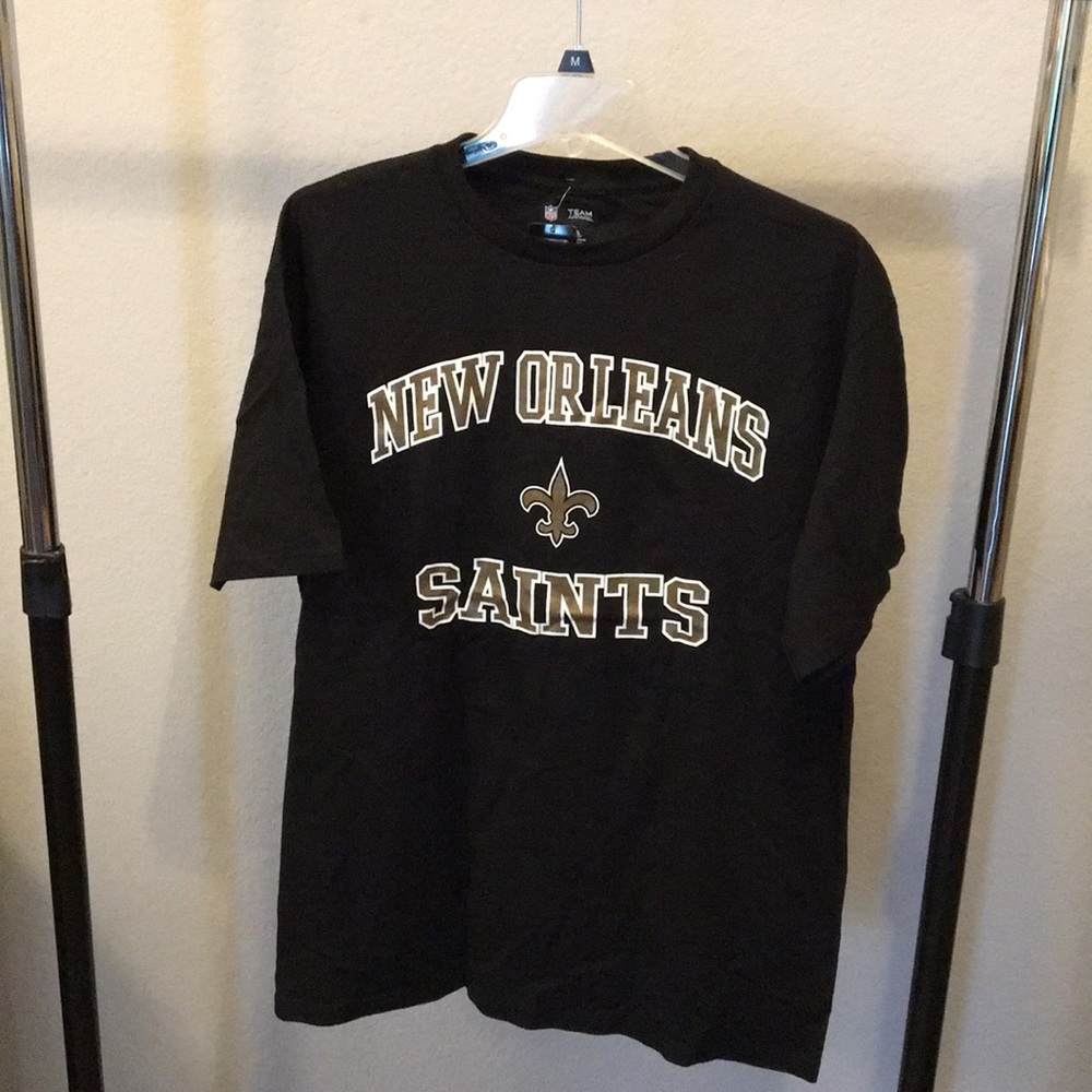 NWT Official New Orleans Saints T-shirt